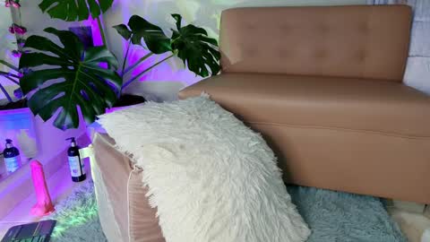 Snapshot of mandy_l33_ chatting on January 2025 02:37:02 AM mandy_l33_ online show from January 2025 02:37:02 AM