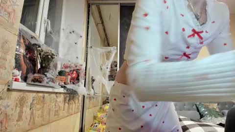 Mandy online show from October 2025 03:40:01 PM