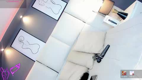 manellyksparklee online show from May 2026 01:06:01 PM