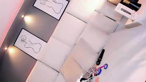 Snapshot of manellyksparklee chatting on June 2026 12:49:01 PM manellyksparklee online show from June 2026 12:49:01 PM