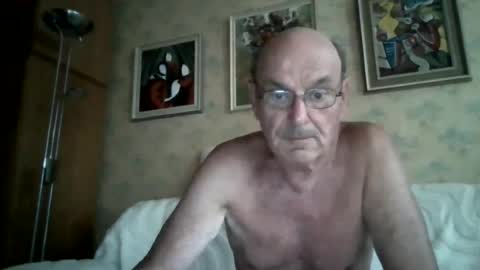 Snapshot of manes5858 chatting on June 2026 04:21:02 PM manes5858 online show from June 2026 04:21:02 PM