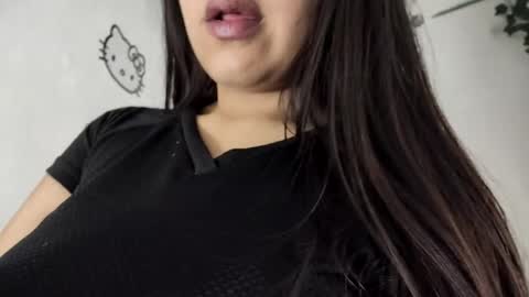 Snapshot of mango0pixie chatting on February 2025 10:20:01 PM Gisselle online show from February 2025 10:20:01 PM