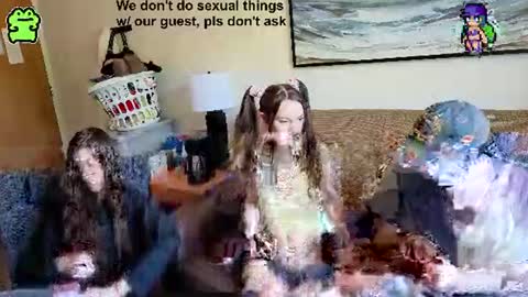 manicpixiedreamfrog online show from June 2026 03:47:01 PM