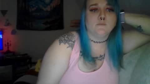 Snapshot of manicpixiepop chatting on November 2025 12:31:02 AM ManicPixiePop online show from November 2025 12:31:02 AM