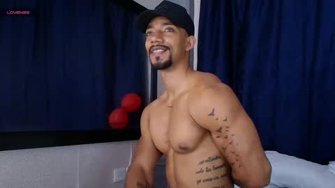 Snapshot of manolo_hot1 chatting on February 2025 02:24:01 PM Manolo Hot 1 online show from February 2025 02:24:01 PM