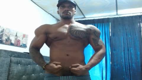 Manolo online show from January 2025 06:54:02 PM