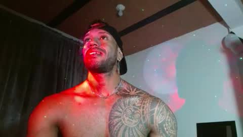 Manolo online show from November 2025 03:52:02 AM