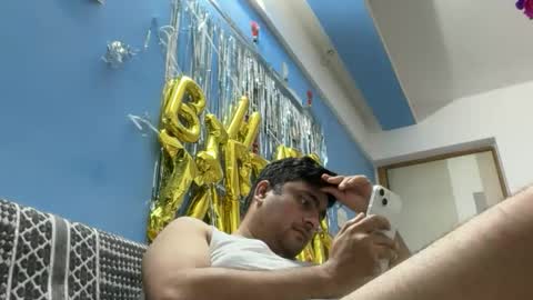 Snapshot of manu2704 chatting on October 2025 04:41:02 PM sexy boy online show from October 2025 04:41:02 PM