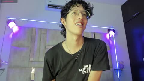 Manuel online show from December 2024 07:32:02 PM