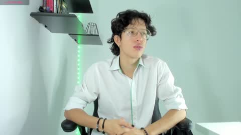 Manuel online show from December 2024 11:37:02 AM