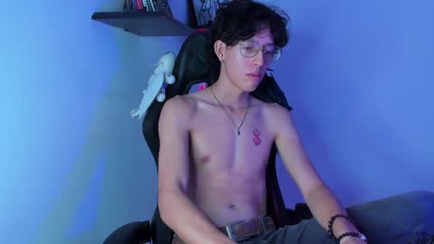 Manuel online show from January 2025 11:32:02 PM