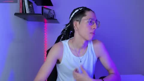 Manuel online show from March 2025 12:48:02 PM