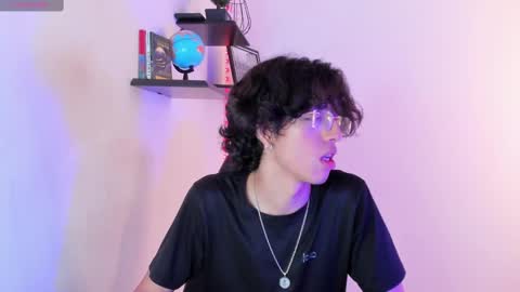 Manuel online show from September 2025 08:54:02 PM