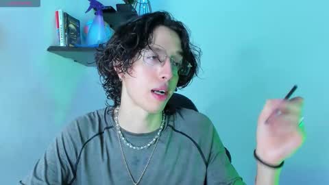 Manuel online show from November 2025 03:38:02 AM