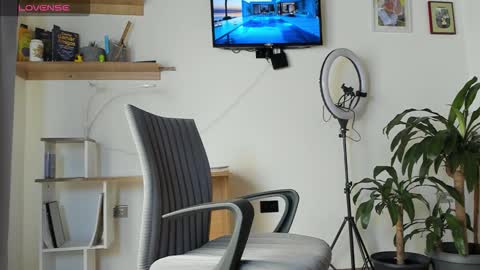 manucute 23  online show from October 2025 03:23:02 PM