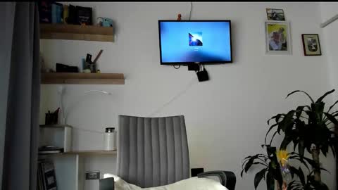 manucute 23  online show from February 2026 03:08:02 PM