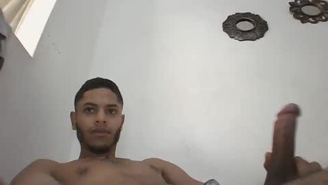 Snapshot of manuel444rl chatting on December 2024 01:43:02 PM Manuel RL online show from December 2024 01:43:02 PM