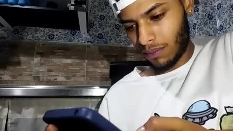 Snapshot of manuel444rl chatting on February 2025 11:10:02 AM Manuel RL online show from February 2025 11:10:02 AM