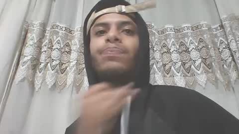 Snapshot of manuel444rl chatting on February 2025 08:11:02 AM Manuel RL online show from February 2025 08:11:02 AM