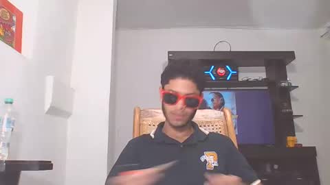 Snapshot of manuel444rl chatting on March 2025 07:28:01 PM Manuel RL online show from March 2025 07:28:01 PM