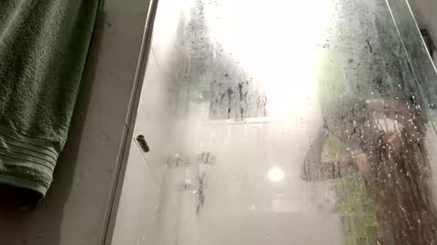 Snapshot of manuel444rl chatting on November 2025 02:11:01 AM Manuel RL online show from November 2025 02:11:01 AM