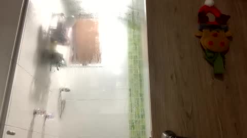 Snapshot of manuel444rl chatting on November 2025 01:45:02 PM Manuel RL online show from November 2025 01:45:02 PM