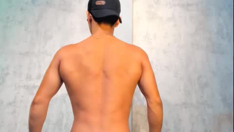 Manuel online show from November 2025 02:00:01 AM