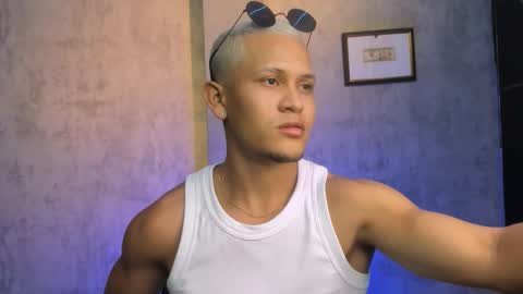 Manuel online show from November 2025 02:34:01 AM