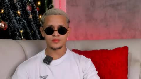 Manuel online show from December 2025 02:31:01 AM