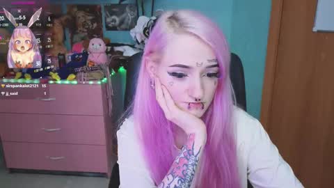 Manuela online show from September 2025 08:24:02 PM