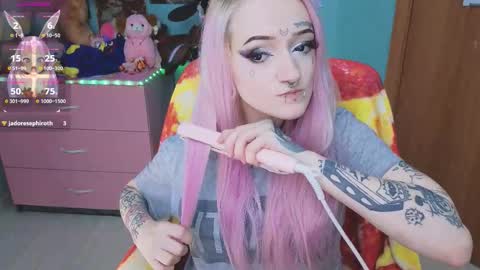 Manuela online show from October 2025 07:58:02 PM