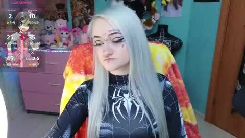 Manuela online show from April 2026 08:58:02 PM