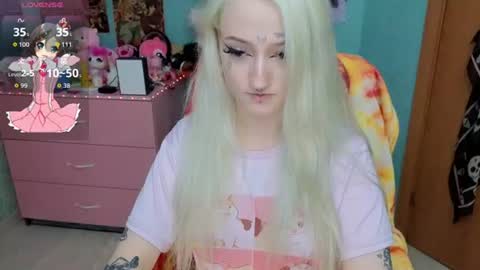 Snapshot of manuela_unicorn chatting on June 2026 07:02:01 PM Manuela online show from June 2026 07:02:01 PM