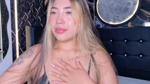 Manuela  online show from May 2026 05:01:02 AM