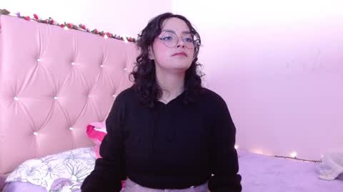 Snapshot of manumeow_ chatting on December 2024 01:18:01 AM Manu online show from December 2024 01:18:01 AM