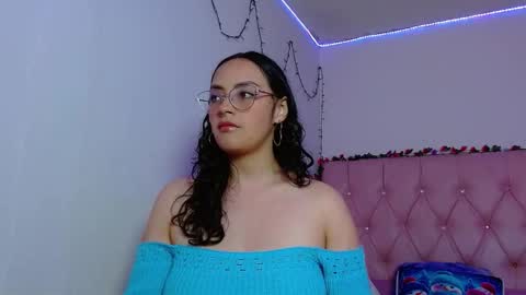 Manu  online show from December 2025 09:55:01 PM