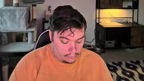 Snapshot of manyfacese chatting on November 2025 10:46:01 PM kyle online show from November 2025 10:46:01 PM