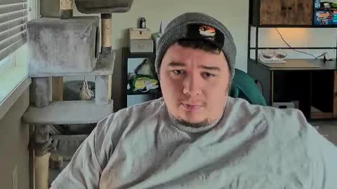 Snapshot of manyfacese chatting on December 2025 08:36:02 PM kyle online show from December 2025 08:36:02 PM