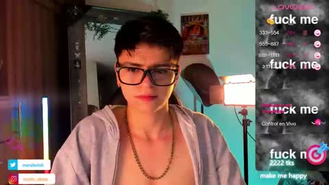 Snapshot of mar_alexis chatting on February 2025 08:42:01 PM mar_alexis online show from February 2025 08:42:01 PM