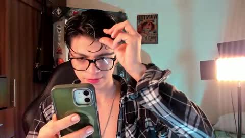 Snapshot of mar_alexis chatting on September 2025 02:11:02 PM mar_alexis online show from September 2025 02:11:02 PM