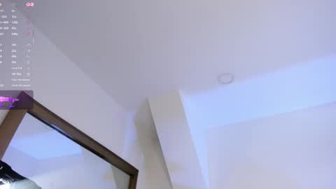 Mara online show from December 2025 04:52:01 AM