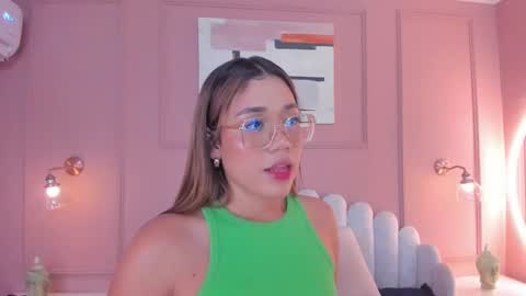 Mara  online show from December 2024 06:18:02 PM