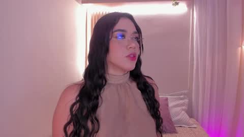 Mara  online show from November 2025 12:55:02 AM