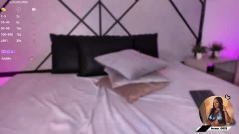 Snapshot of mara_martinez chatting on March 2025 07:27:02 AM online show from March 2025 07:27:02 AM