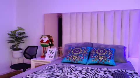 Snapshot of mara_wolf01 chatting on November 2025 07:59:02 PM Mara online show from November 2025 07:59:02 PM