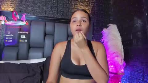 Snapshot of maraa_rivera chatting on October 2025 07:09:02 PM maraa_rivera online show from October 2025 07:09:02 PM