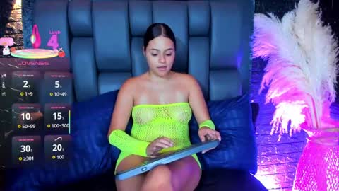 Snapshot of maraa_rivera chatting on November 2025 08:40:01 PM maraa_rivera online show from November 2025 08:40:01 PM