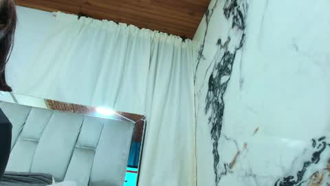 maraa_x online show from April 2026 11:36:02 AM