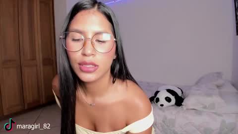 Mara online show from October 2025 08:08:02 PM