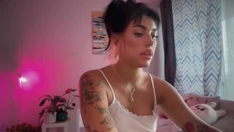 Marakuia online show from September 2025 12:10:02 PM